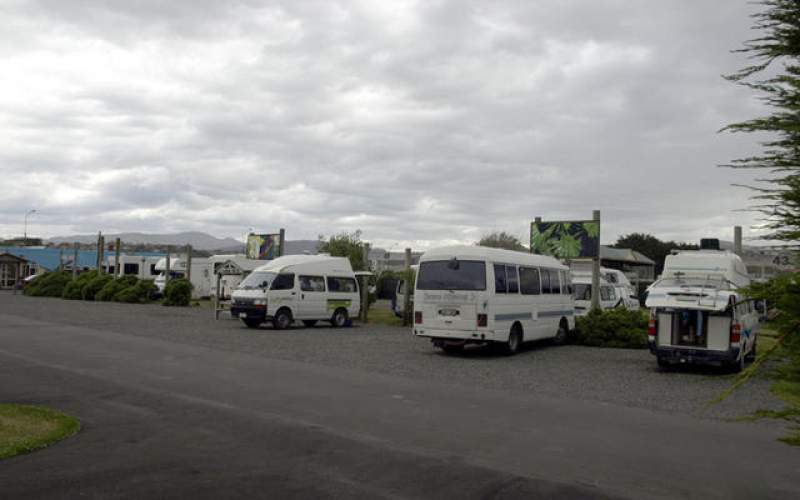 Dunedin Holiday Park Full Service Camp New Zealand
